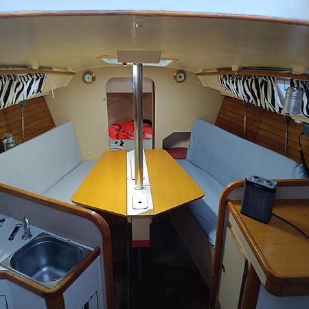 Experience On A Sailboat To Sleep Ξενοδοχείο Sant Adria de Besos Εξωτερικό φωτογραφία