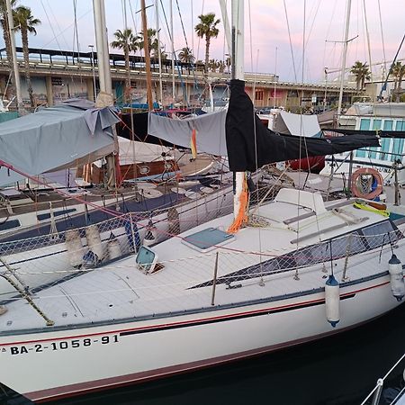 Experience On A Sailboat To Sleep Ξενοδοχείο Sant Adria de Besos Εξωτερικό φωτογραφία